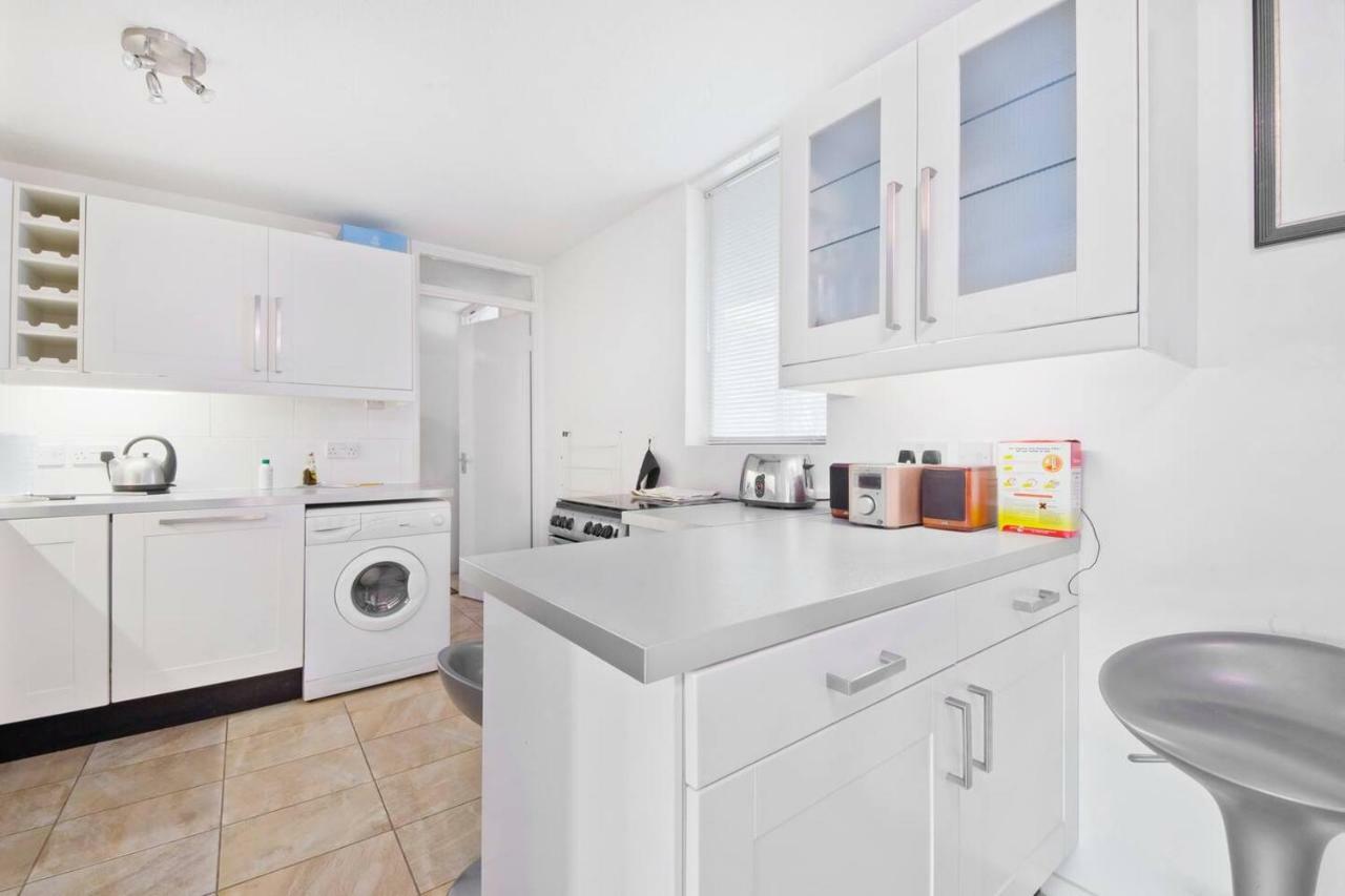 Central London 2 Bed Apartment Exterior photo