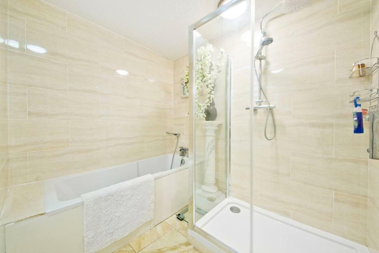 Central London 2 Bed Apartment Exterior photo